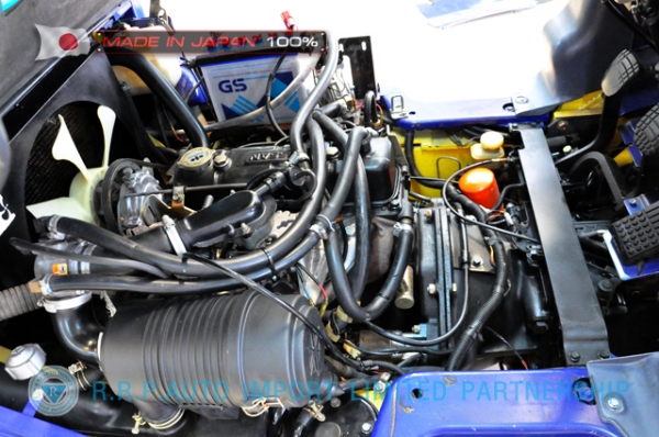 ขายรถโฟล์คลิฟท์มือสอง KOMATSU รุ่น FG30HT-12-520568 นำเข้าไม่เคยใช้งานในไทย