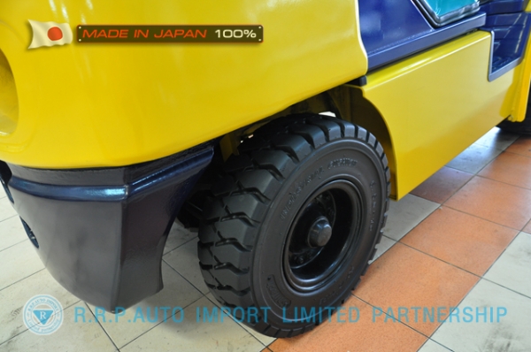 ขายรถโฟล์คลิฟท์มือสอง KOMATSU รุ่น FG30HT-12-520568 นำเข้าไม่เคยใช้งานในไทย