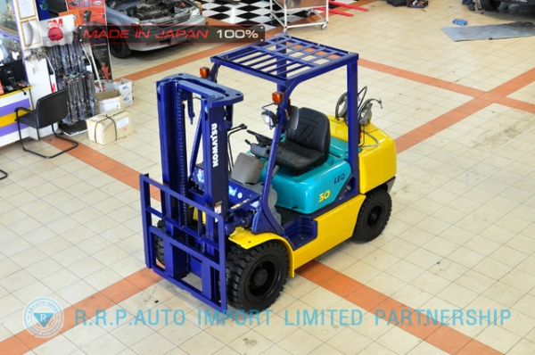 ขายรถโฟล์คลิฟท์มือสอง KOMATSU รุ่น FG30HT-12-520568 นำเข้าไม่เคยใช้งานในไทย