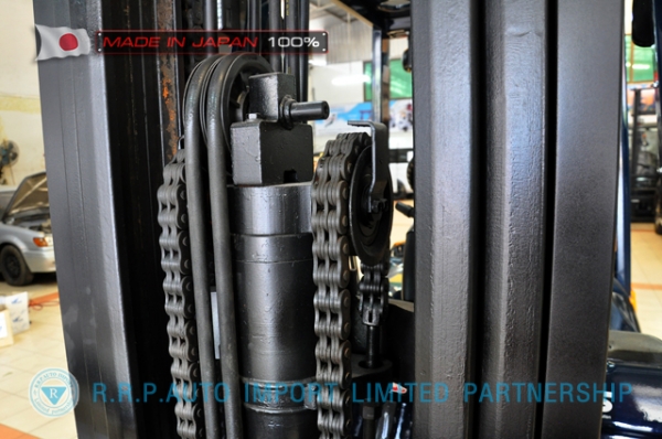 ขายรถโฟล์คลิฟท์มือสอง TOYOTA รุ่น 7FDJ35-23354 นำเข้าจากประเทศญี่ปุ่น 100\% ไม่เคยใช้งานในไทย