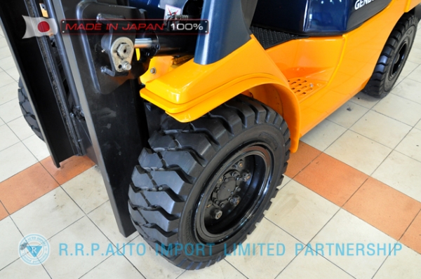 ขายรถโฟล์คลิฟท์มือสอง TOYOTA รุ่น 7FDJ35-23354 นำเข้าจากประเทศญี่ปุ่น 100\% ไม่เคยใช้งานในไทย