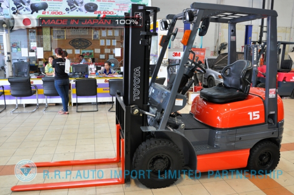 ขายรถโฟล์คลิฟท์มือสอง TOYOTA รุ่น 6FD15-33139 นำเข้าจากประเทศญี่ปุ่น 100\% ไม่เคยใช้งานในไทย