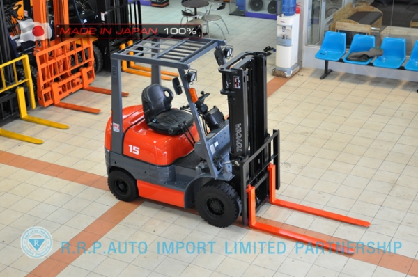 ขายรถโฟล์คลิฟท์มือสอง TOYOTA รุ่น 6FD15-33139 นำเข้าจากประเทศญี่ปุ่น 100\% ไม่เคยใช้งานในไทย