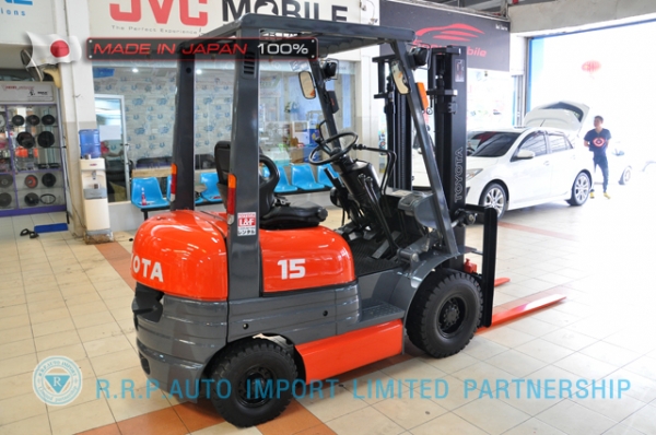 ขายรถโฟล์คลิฟท์มือสอง TOYOTA รุ่น 6FD15-33139 นำเข้าจากประเทศญี่ปุ่น 100\% ไม่เคยใช้งานในไทย