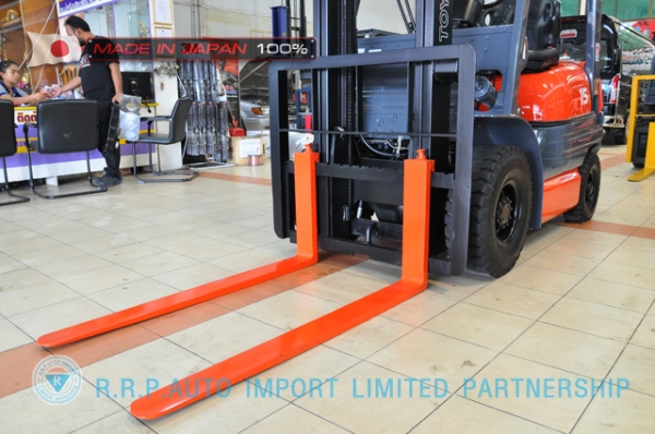 ขายรถโฟล์คลิฟท์มือสอง TOYOTA รุ่น 6FD15-33139 นำเข้าจากประเทศญี่ปุ่น 100\% ไม่เคยใช้งานในไทย