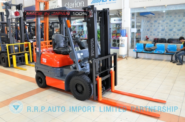 ขายรถโฟล์คลิฟท์มือสอง TOYOTA รุ่น 6FD15-33139 นำเข้าจากประเทศญี่ปุ่น 100\% ไม่เคยใช้งานในไทย