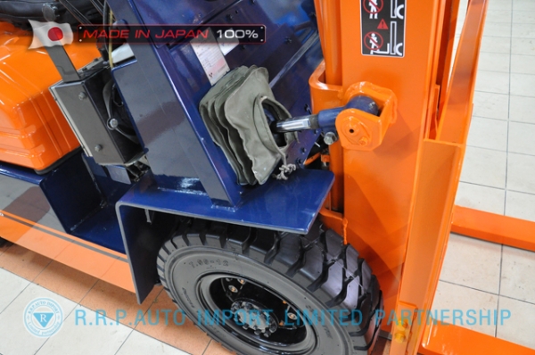 ขายรถโฟล์คลิฟท์มือสอง TOYOTA รุ่น 5FD25-60381 นำเข้าจากประเทศญี่ปุ่น 100\% ไม่เคยใช้งานในไทย