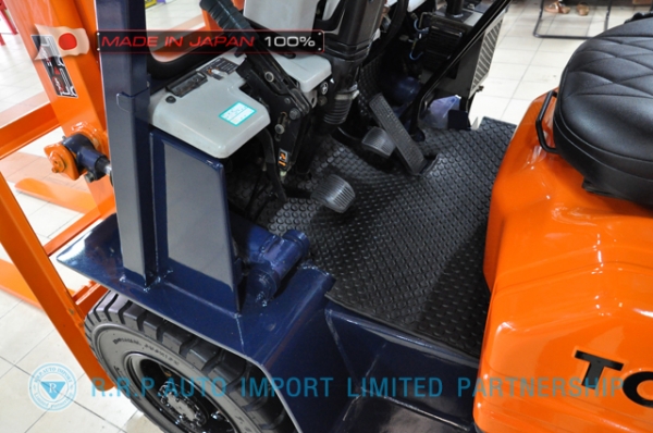 ขายรถโฟล์คลิฟท์มือสอง TOYOTA รุ่น 5FD25-60381 นำเข้าจากประเทศญี่ปุ่น 100\% ไม่เคยใช้งานในไทย