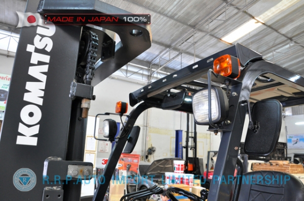 ขายรถโฟล์คลิฟท์มือสอง KOMATSU รุ่น FD25T-16-702220 นำเข้าไม่เคยใช้งานในไทย