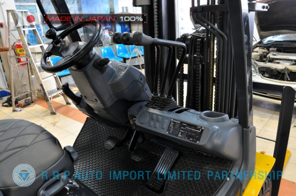 ขายรถโฟล์คลิฟท์มือสอง KOMATSU รุ่น FD25T-16-702220 นำเข้าไม่เคยใช้งานในไทย