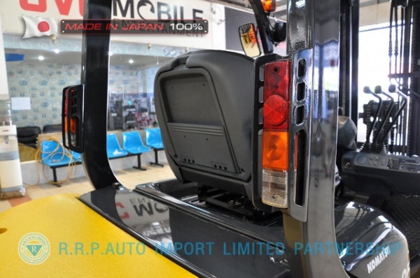 ขายรถโฟล์คลิฟท์มือสอง KOMATSU รุ่น FD25T-16-702220 นำเข้าไม่เคยใช้งานในไทย