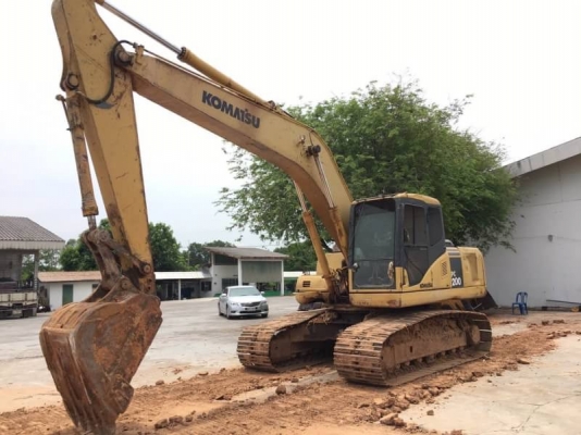 KOMATSU PC 200-7 ราคา 1,150,000 บาท  ทำงาน ดี เครื่องดี ปั้มดี โซหนา เอวแน่น สภาพพร้อมใช้ เอกสารเล่มทะเบียน  รถอยู่. กาฬสินธุ์ โทร&amp;ไอดีไลน์ 0610710295 ไอดีไลน์  0610710295