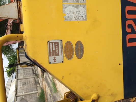 ขายรถดัน D20A-6 เก่านอก 200,000บาท ขายรถดัน D20A-6 เก่านอก 200,000บาท