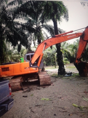 2คัน..ขายยกหรือแยก รถขุดhitachi 200ZX