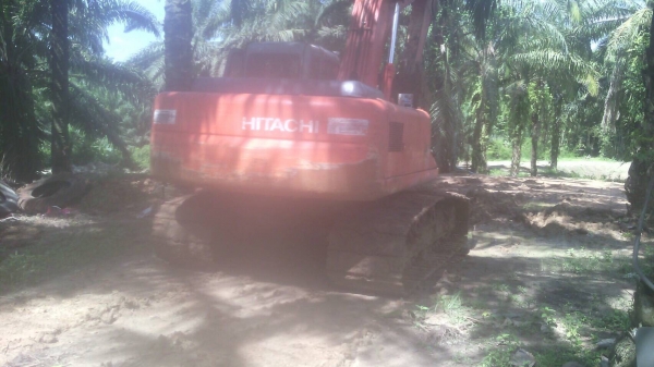 2คัน..ขายยกหรือแยก รถขุดhitachi 200ZX