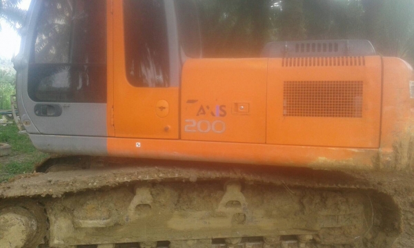 2คัน..ขายยกหรือแยก รถขุดhitachi 200ZX