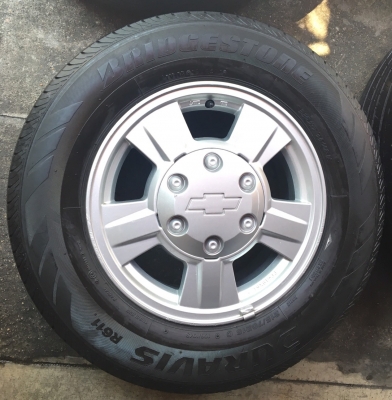 ล้อแม็ก Chevrolet ขอบ 15 พร้อมยาง Bridgestone 215-70-15 ล้อแม็ก Chevrolet ขอบ 15 พร้อมยาง Bridgestone 215-70-15