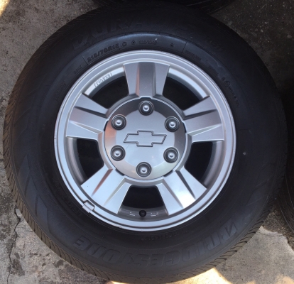 ล้อแม็ก Chevrolet ขอบ 15 พร้อมยาง Bridgestone 215-70-15 ล้อแม็ก Chevrolet ขอบ 15 พร้อมยาง Bridgestone 215-70-15