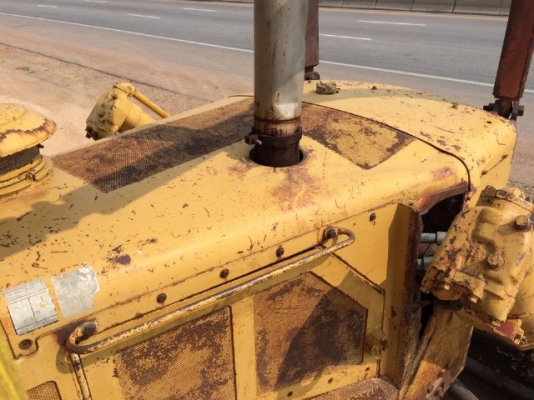 ขายรถดันดิน CAT D7 รถนอกนำเข้าเอง สภาพสวยพร้อมใช้งาน มีVDOการทำงานครับ