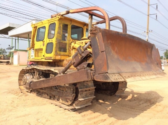 ขายรถดันดิน CAT D7 รถนอกนำเข้าเอง สภาพสวยพร้อมใช้งาน มีVDOการทำงานครับ