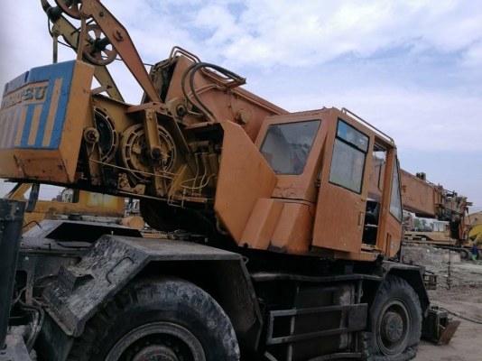 ขายเครน KOMATSU 20ตัน4ล้อ สภาพเดิม เครื่องดี NOBOOK บูมสวย