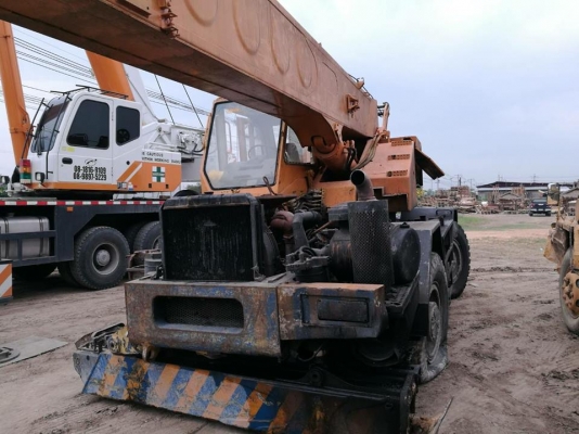 ขายเครน KOMATSU 20ตัน4ล้อ สภาพเดิม เครื่องดี NOBOOK บูมสวย