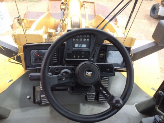 ขายรถตักล้อยาง CAT 962G รถนอกนำเข้าเองจากญี่ปุ่น สภาพสวยพร้อมใช้ มีVDOการทำงานครับ ขายรถตักล้อยาง CAT 962G รถนอกนำเข้าเองจากญี่ปุ่น สภาพสวยพร้อมใช้ มีVDOการทำงานครับ