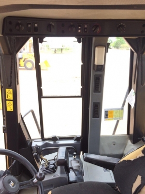 ขายรถตักล้อยาง CAT 962G รถนอกนำเข้าเองจากญี่ปุ่น สภาพสวยพร้อมใช้ มีVDOการทำงานครับ ขายรถตักล้อยาง CAT 962G รถนอกนำเข้าเองจากญี่ปุ่น สภาพสวยพร้อมใช้ มีVDOการทำงานครับ