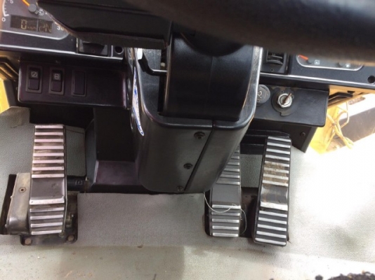 ขายรถตักล้อยาง CAT 962G รถนอกนำเข้าเองจากญี่ปุ่น สภาพสวยพร้อมใช้ มีVDOการทำงานครับ ขายรถตักล้อยาง CAT 962G รถนอกนำเข้าเองจากญี่ปุ่น สภาพสวยพร้อมใช้ มีVDOการทำงานครับ