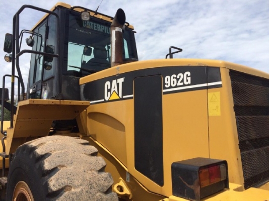 ขายรถตักล้อยาง CAT 962G รถนอกนำเข้าเองจากญี่ปุ่น สภาพสวยพร้อมใช้ มีVDOการทำงานครับ ขายรถตักล้อยาง CAT 962G รถนอกนำเข้าเองจากญี่ปุ่น สภาพสวยพร้อมใช้ มีVDOการทำงานครับ
