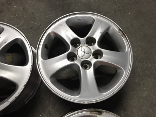 แม็ก 5รู114 ขอบ 15 แม็ก 5รู114 ขอบ 15