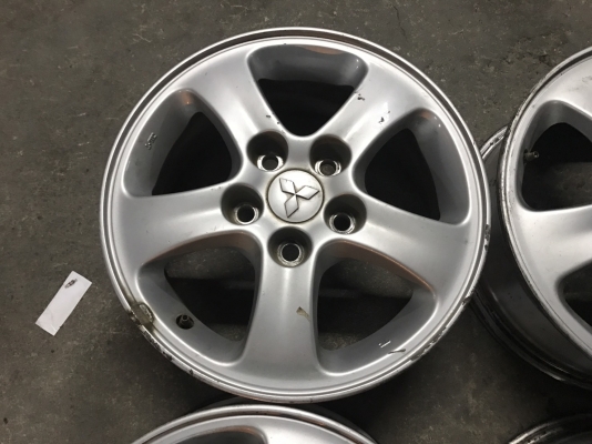 แม็ก 5รู114 ขอบ 15 แม็ก 5รู114 ขอบ 15