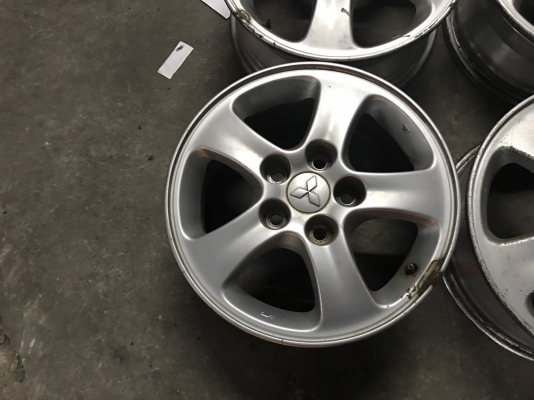 แม็ก 5รู114 ขอบ 15 แม็ก 5รู114 ขอบ 15