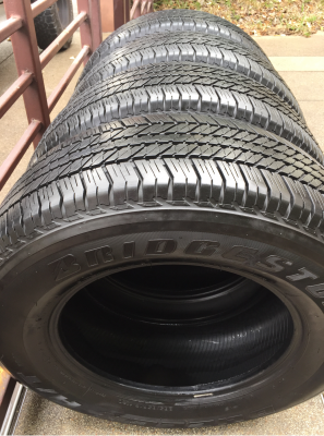 ยาง Bridgestone 265 65 17 ปลายปี15 ดอกเต็ม ไม่มีปะ ราคาไม่แพง ยาง Bridgestone 265 65 17 ปลายปี15 ดอกเต็ม ไม่มีปะ ราคาไม่แพง