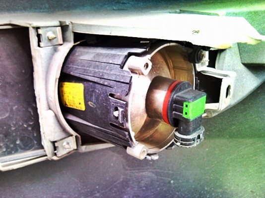 @@@ ขาย กันชนหน้าแท้ติดรถของ Mitsubishi EX พร้อมสปอร์่ตไลท์ @@@ @@@ ขาย กันชนหน้าแท้ติดรถของ Mitsubishi EX พร้อมสปอร์่ตไลท์ @@@