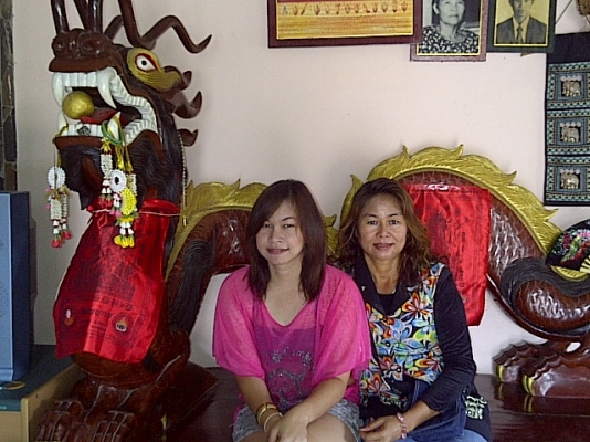 ขายโต๊ะไม้มังกรขนาดใหญ่มากๆ ไม้สภาพสวยมาก ไม้แผ่นเดียวครับ