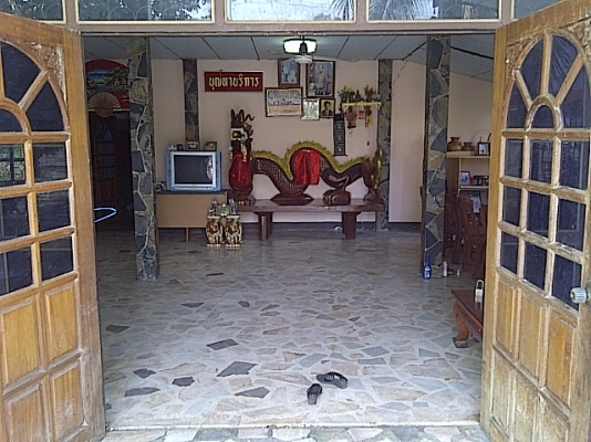 ขายโต๊ะไม้มังกรขนาดใหญ่มากๆ ไม้สภาพสวยมาก ไม้แผ่นเดียวครับ