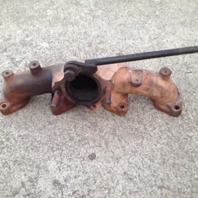 ไอเสียเดิม CAMEO TFR -  ฐานกรองน้ำมันเครื่อง TFR