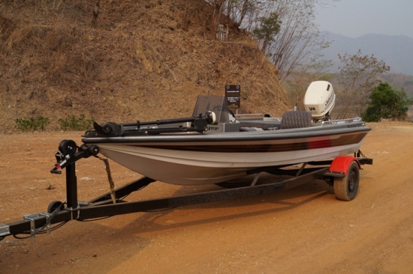 เรือแบสเรนเจอร์   ราคา 185000  พร้อมเทเลอร์ใหม่