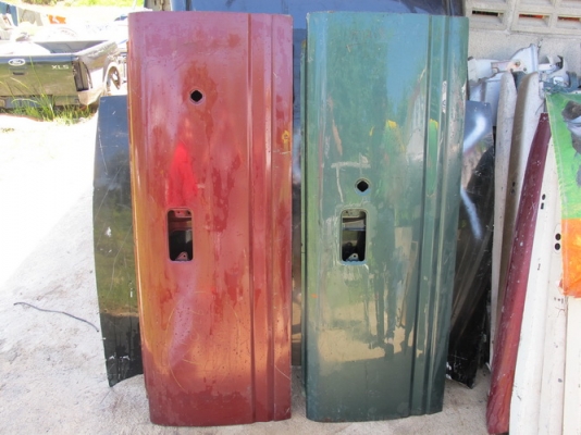 ขายฝาท้าย CAMEO สีเขียว