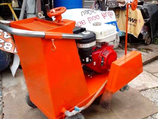 ให้เช่่าเครื่องมือก่อสร้าง เครื่องตบดิน ตบทราย เครื่องขัดหน้าปูน และเครื่องมือก่อสร้างอื่นๆถนนเทพารักษ์-บางพลี T.0865292215 ส่งได้ ด่วนได้ ทำงานได้เลย