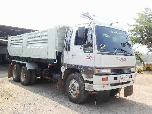 มาแล้วรถสวย