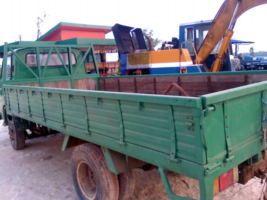 กะบะไม้ของนิสสันคาบอล ยาว 4.3เมตร กว้าง 2เมตรก่า แยกขายแล้วครับ