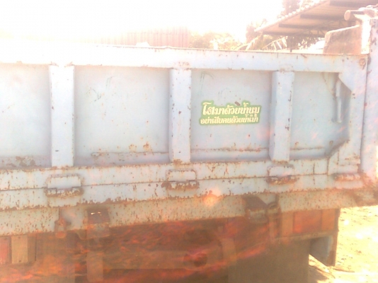 หกล้อดั๊ม ISUZU-NKR เครื่อง 88 รถห้าง