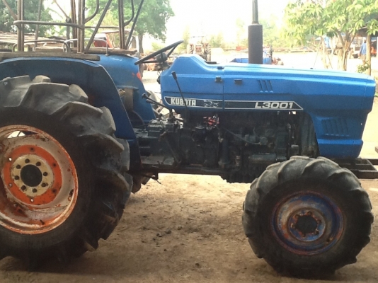 คูโบต้า L3001 DT 4 WD 2 เพลา พร้อมผาน 6 LCS รถไร่งามๆ