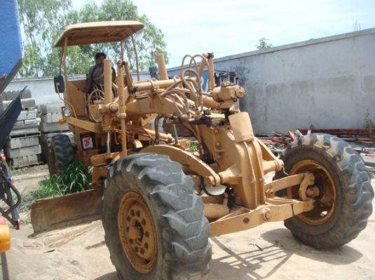 ขายรถเกรดเดอร์-KOMATSU ตามสภาพ ไม่มีเล่มทะเบียน