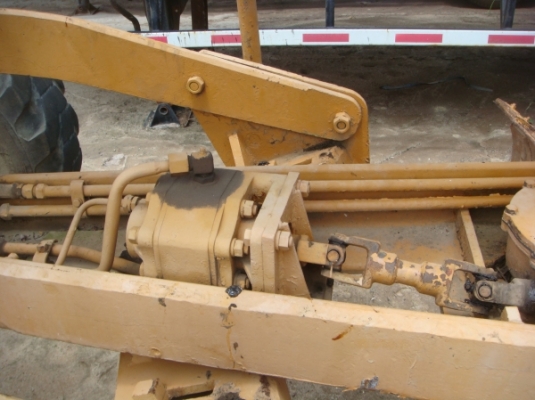 ขายรถเกรดเดอร์-KOMATSU ตามสภาพ ไม่มีเล่มทะเบียน