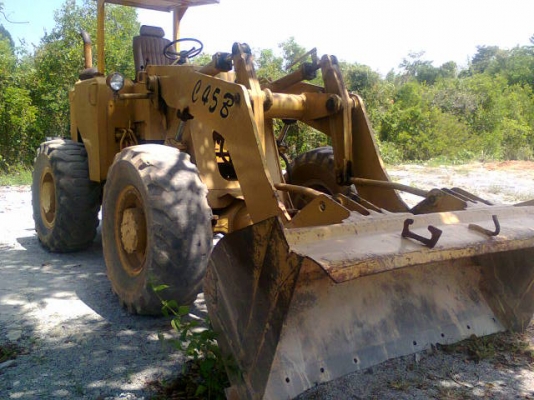 รถตักล้อยาง