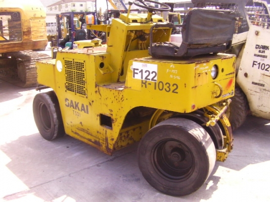 รถบดยี่ห้อsakaiราคา138,000บาท