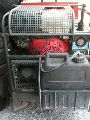 ขายด่วนเครื่องฉีดน้ำแรงดันสูง เก่าญี่ปุ่น อุปกรณ์ครบ สภาพพร้อมใช้ (ชม VDO สาธิตการทำงาน) ขายด่วนเครื่องฉีดน้ำแรงดันสูง เก่าญี่ปุ่น อุปกรณ์ครบ สภาพพร้อมใช้ (ชม VDO สาธิตการทำงาน)